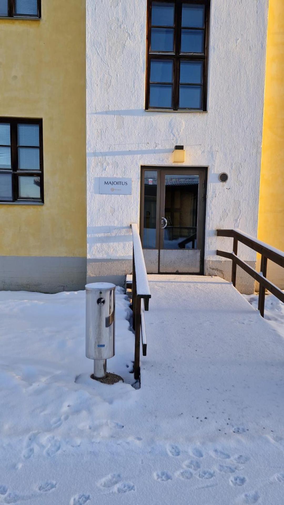 Hostel Majoitus Fox Kuopio Exterior foto
